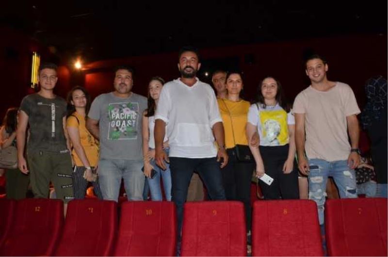 M1 Adana AVMde Geçmiş Olsun , adlı filmin özel gösterimi gerçekleşti.