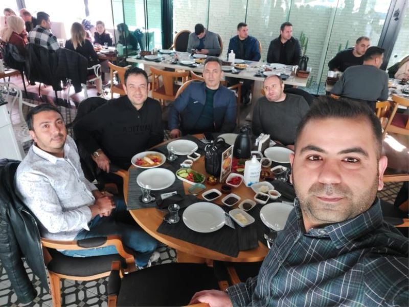 Türk Büro-Sen  Ceyhan da kahvaltıda bulustu
