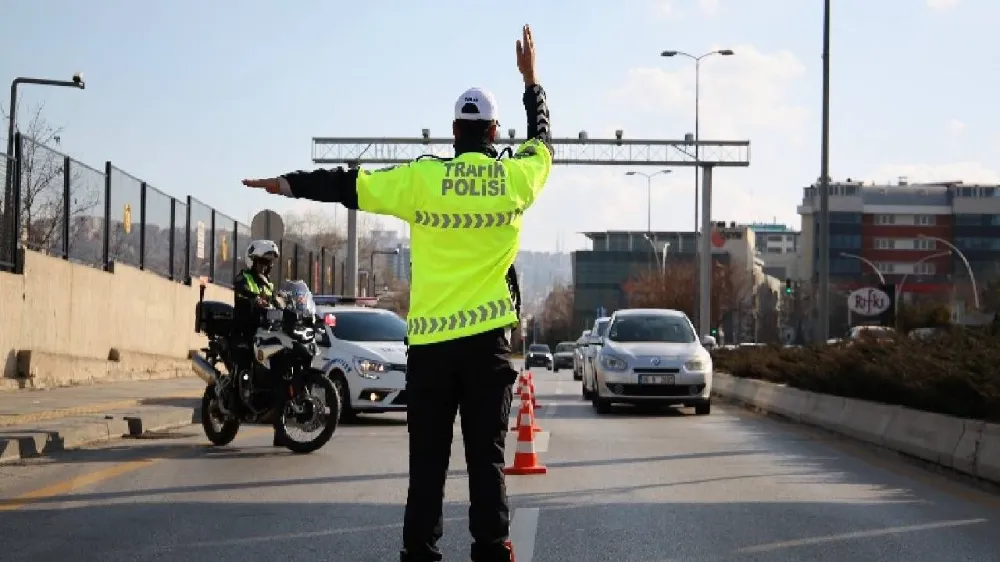 Ehliyette O Şart Ortadan Kalktı Artık Serbest Olacak: Sürücülere Gün Doğdu 