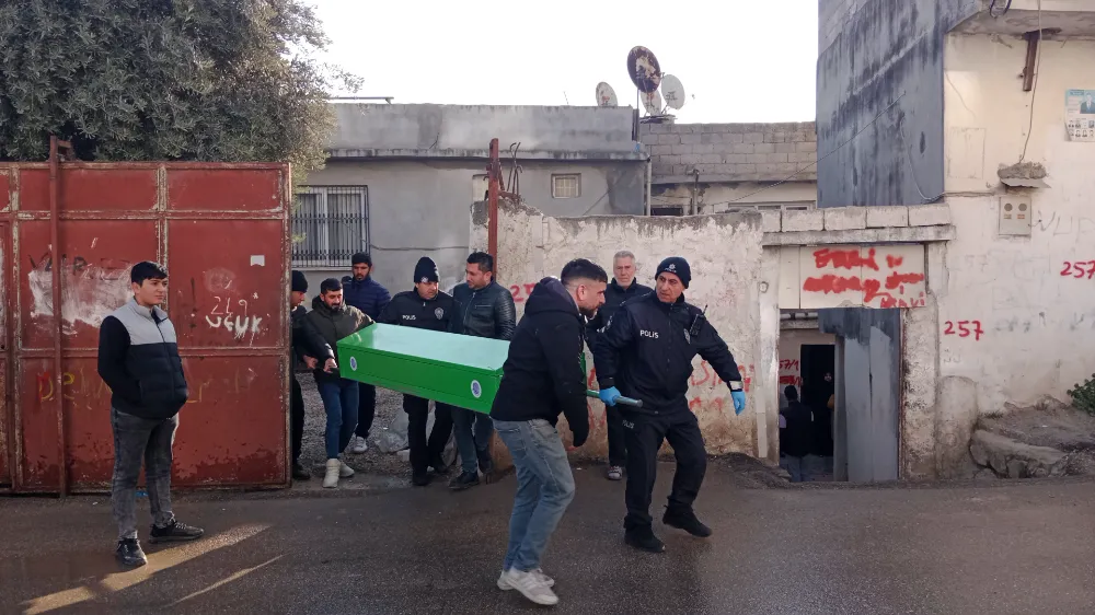 Genç kadın evinde ölü bulundu, kocası gözaltına alındı 