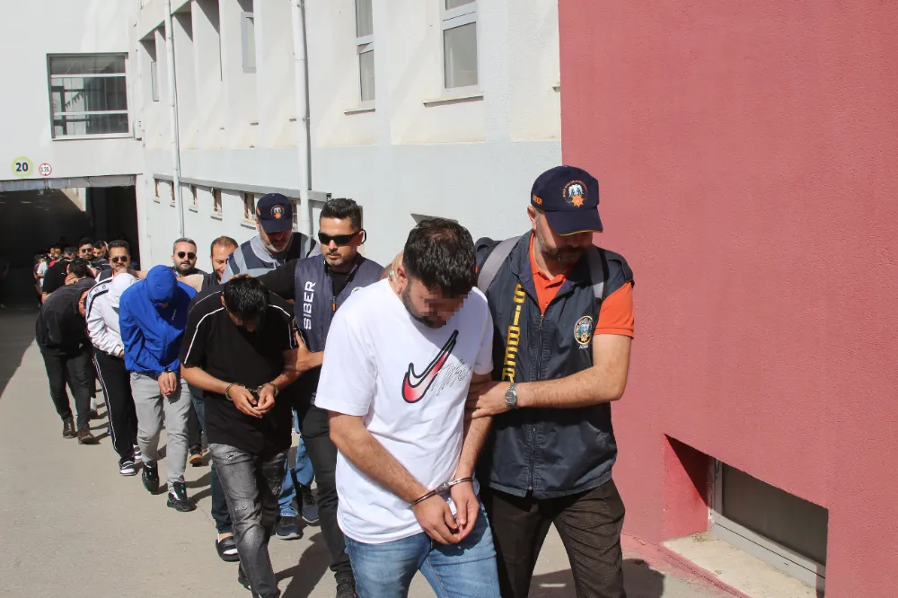 Kayhanlar suç örgütüne 20 ilde operasyon: 55 kişi tutuklandı 