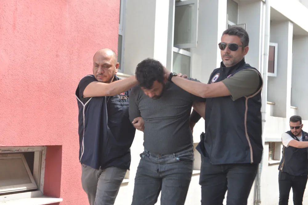 Adana’da DEAŞ’ın uyuyan hücresindeki 5 şüpheli tutuklandı, 1’i sınır dışı edildi 