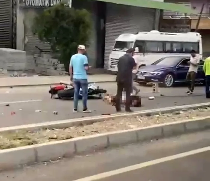Motosiklet kazasında ağır yaralanan bir kişi hayatını kaybetti 