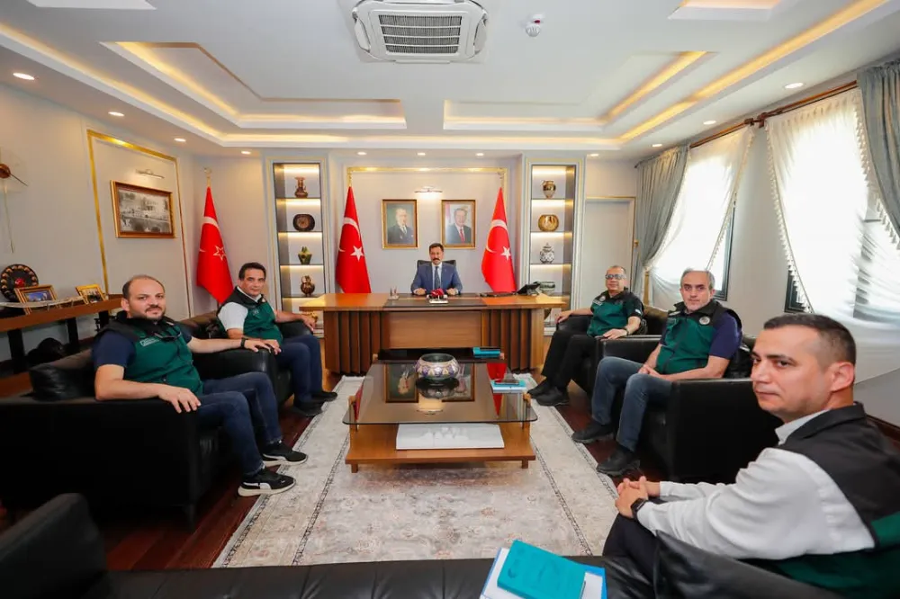 Dsi heyeti Hatay valisi Mustafa Maksatlı yı makamında ziyaret etti 