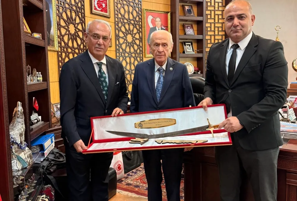 Bahçeli’den Adana’ya Anlamlı Hediye