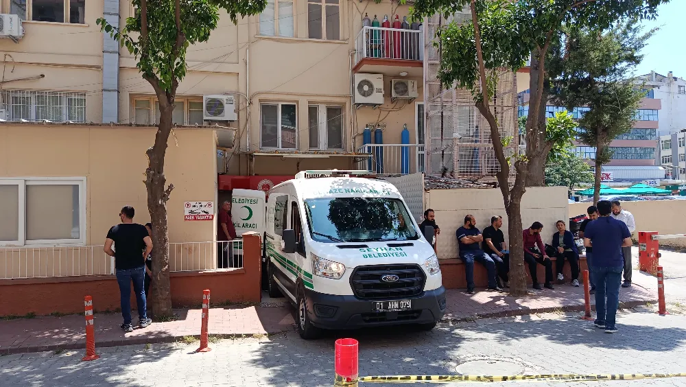 Babalar gününde hayatını kaybeden baba ve kızlarının cenazesi adli tıptan alındı 