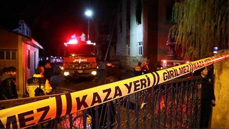 Odun yüklerken kamyondan düşerek hayatını kaybetti