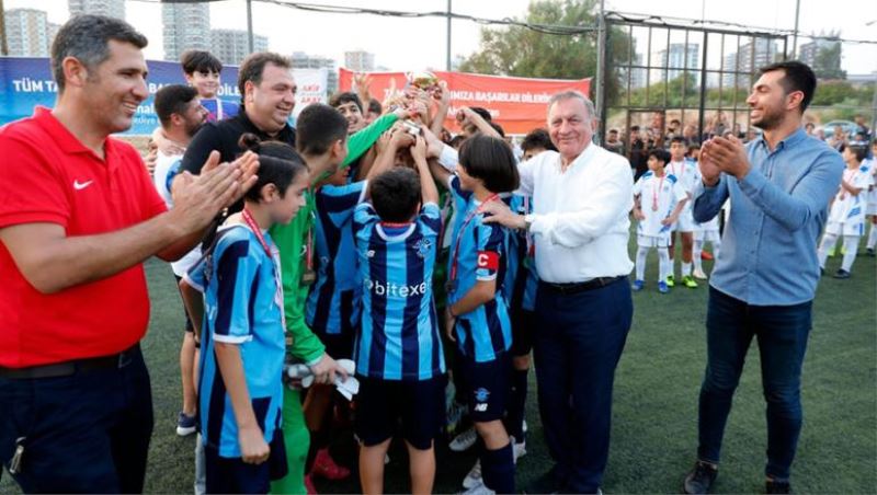 Seyhan Belediyesi kent sporu için de katkı veriyor