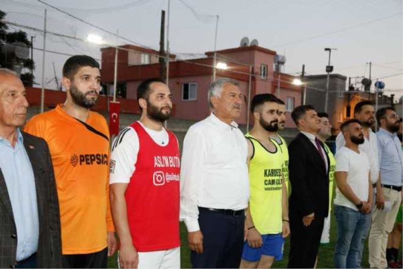 Yüreğir Güney Mahalleleri Futbol Turnuvası başladı