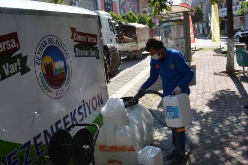 CEYHANIN EN İŞLEK CADDELERİNE DEZENFEKTE TÜNEL KURULDU