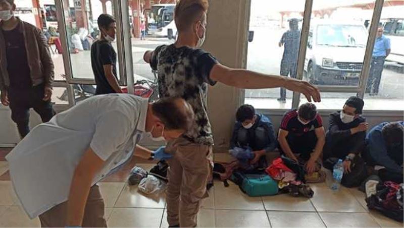 Adana merkezli 4 ilde göçmen kaçakçılığı operasyonu