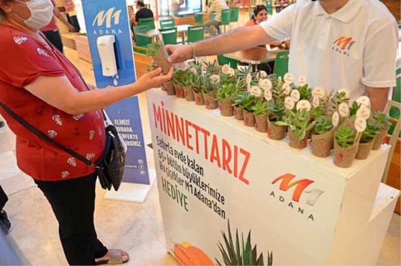 M1 ADANADAN 65 YAŞ VE ÜZERİ BÜYÜKLERİMİZE  MİNNETTARIZ HEDİYESİ 