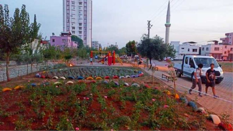 Kozanda atık lastikler parklarda kullanılıyor